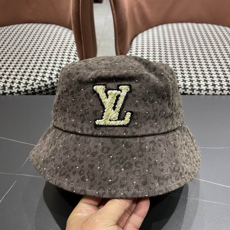 LV hat (1113)
