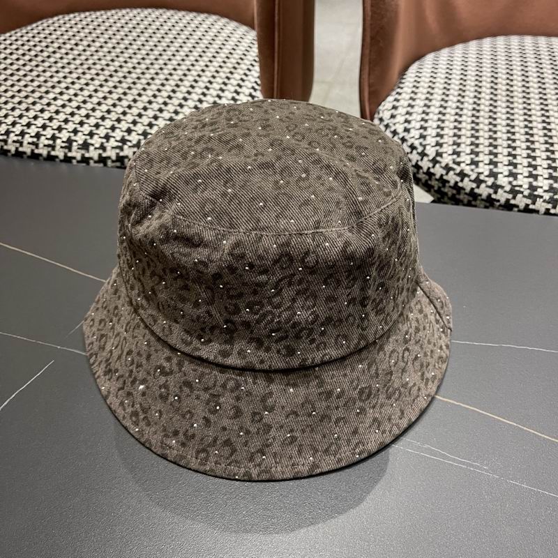 LV hat (1114)