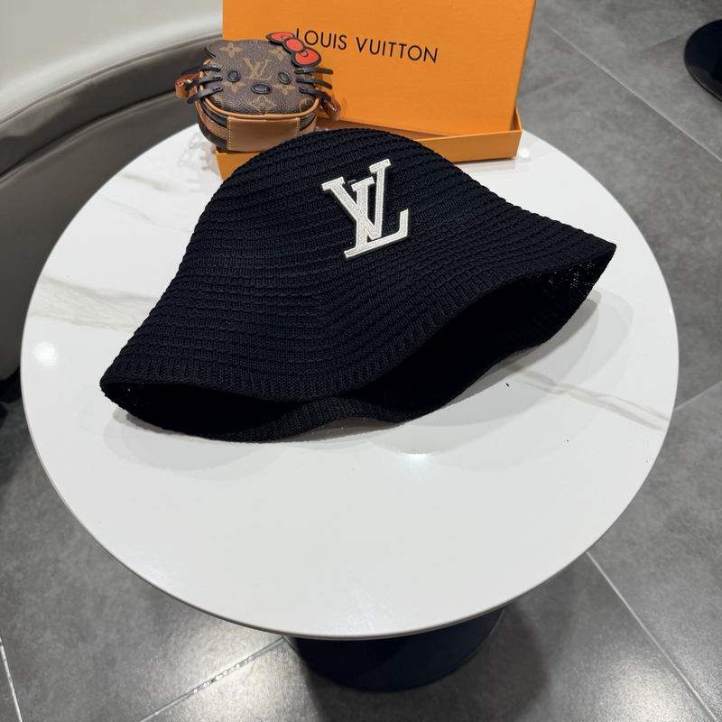 LV hat (1442)