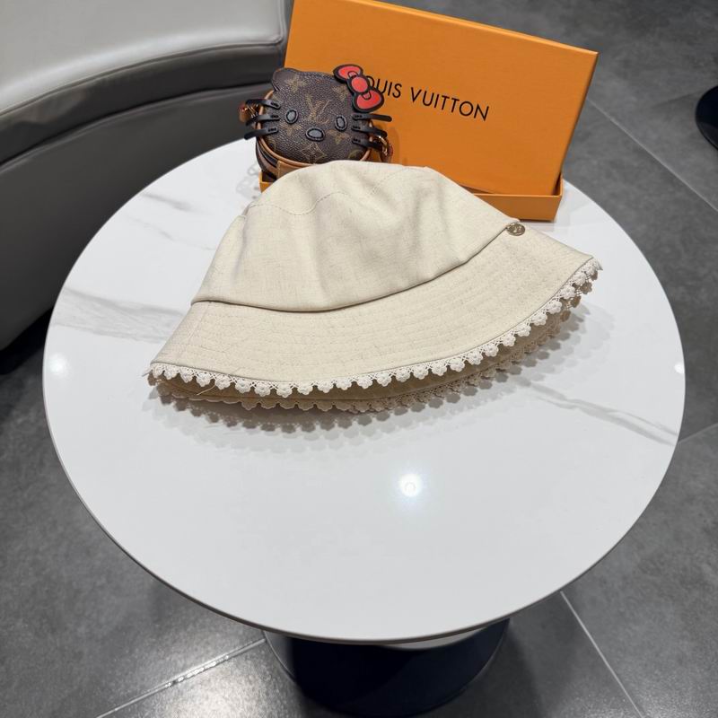 LV hat (1900)