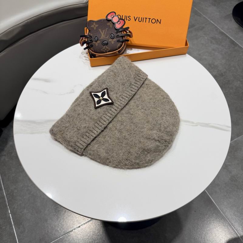 LV hat (2336)