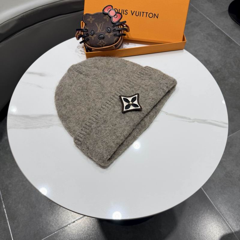 LV hat (2341)