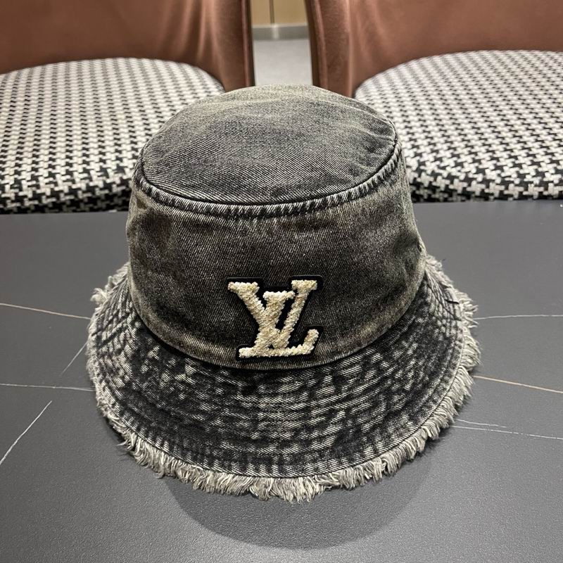 LV hat (239)