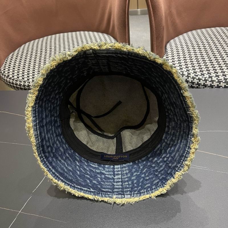 LV hat (241)