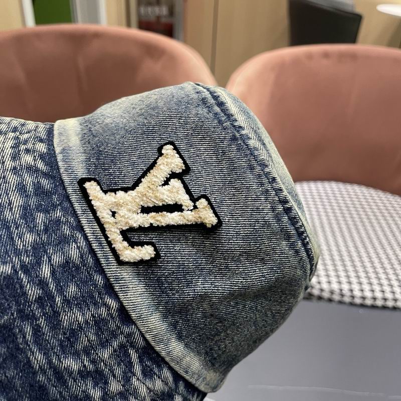 LV hat (242)