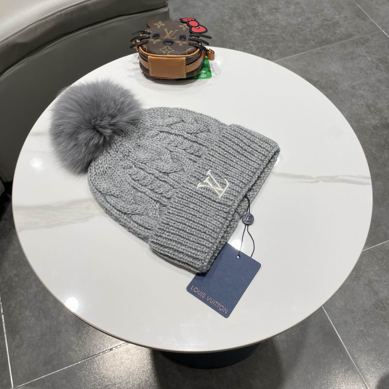 LV hat (2456)