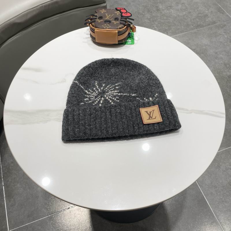 LV hat (2485)