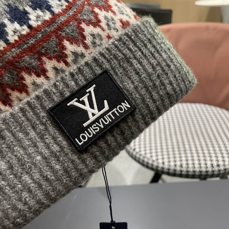 LV hat (525)