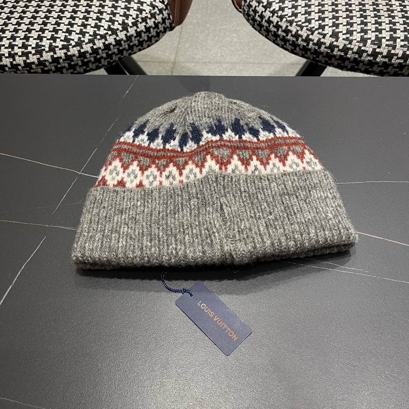 LV hat (527)