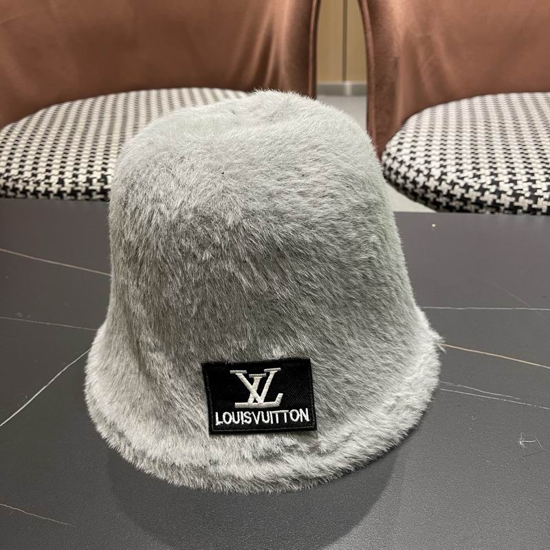 LV hat (585)