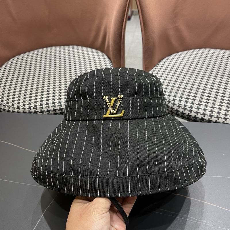 LV hat (608)