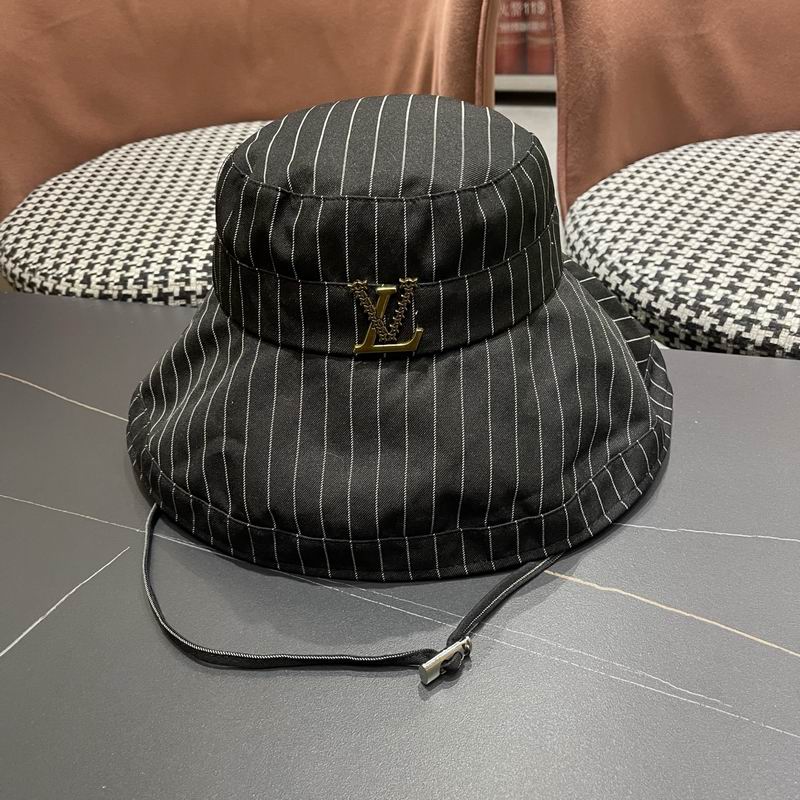 LV hat (611)