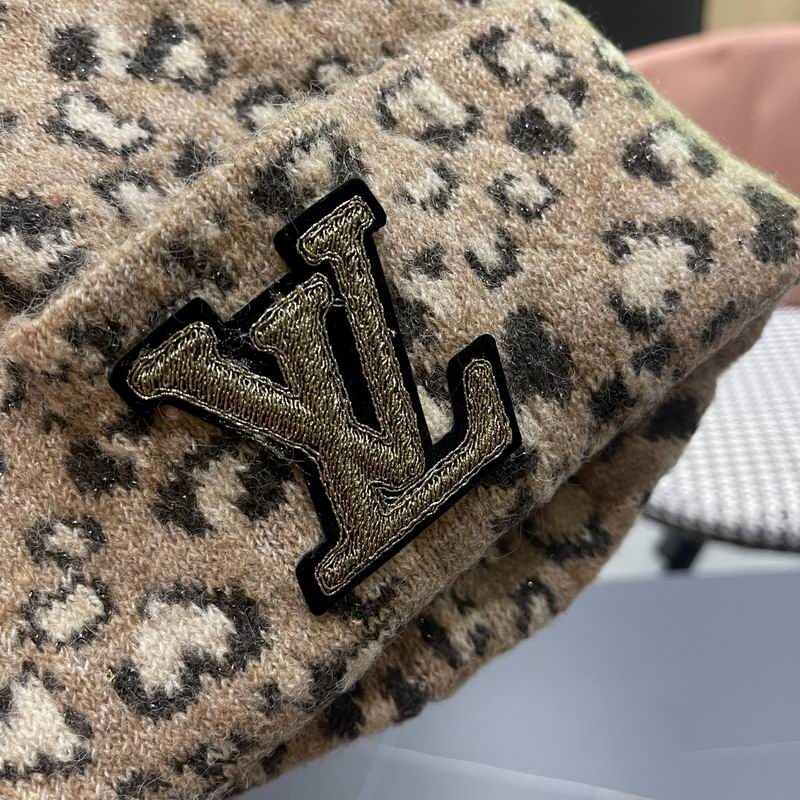 LV hat (684)