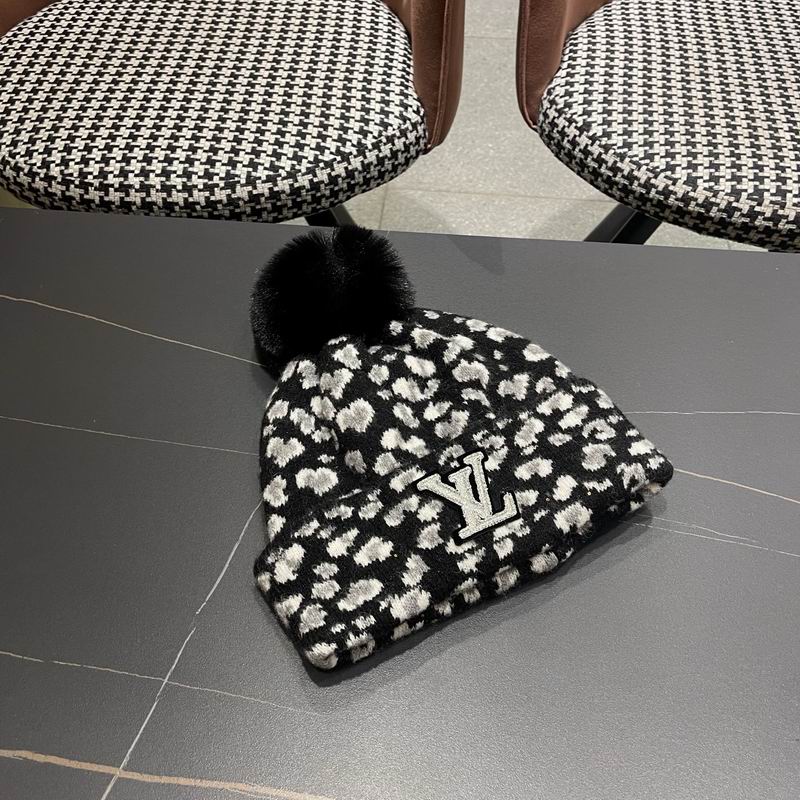 LV hat (698)