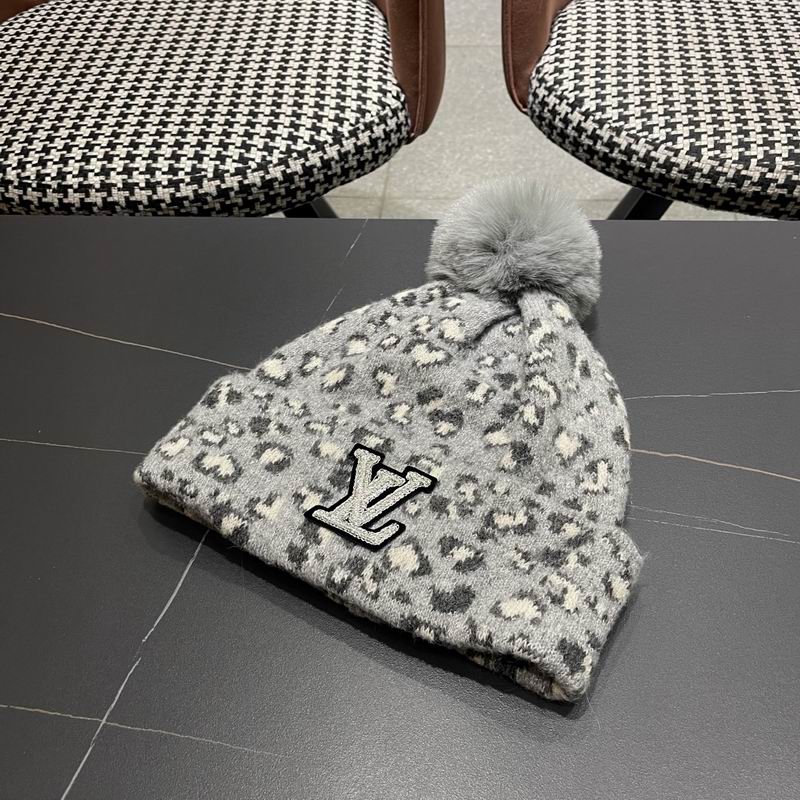 LV hat (719)