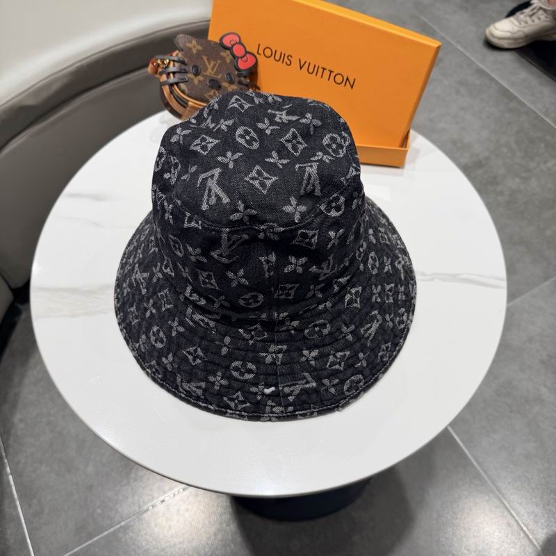 LV hat (94)