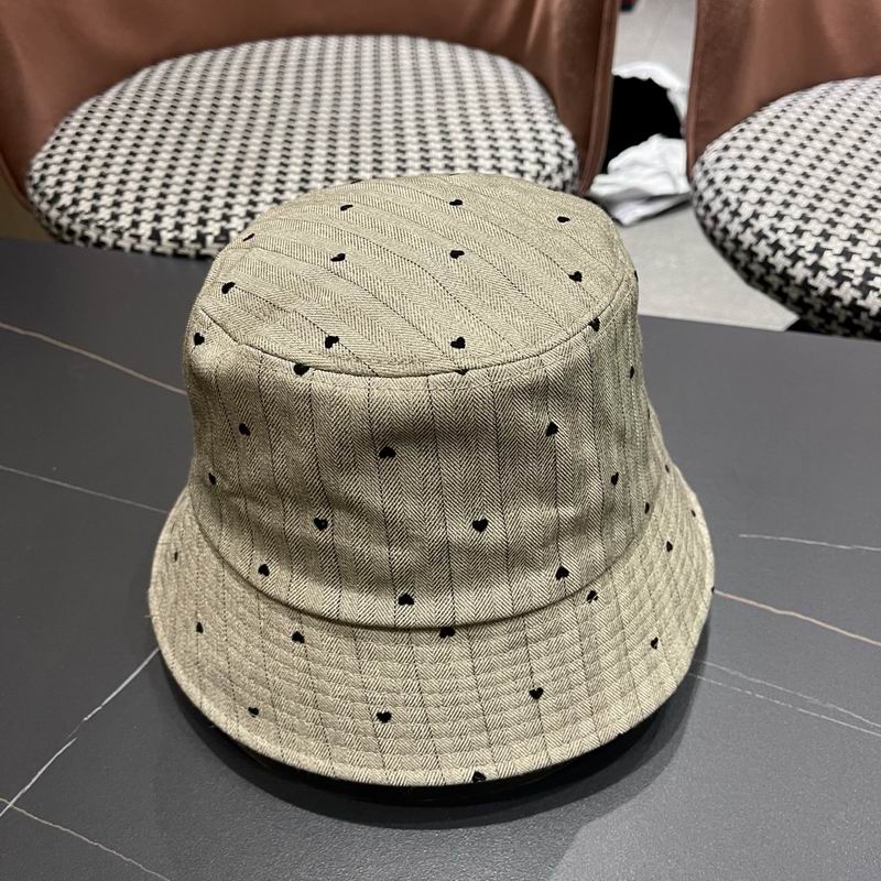 LV hat (958)