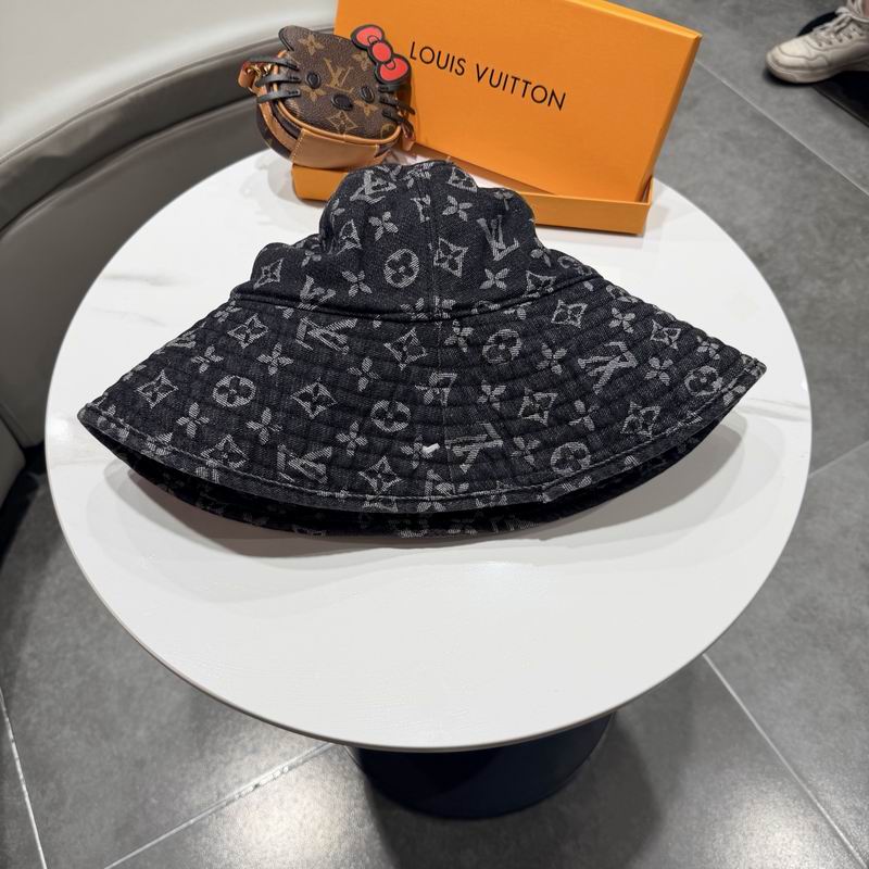 LV hat (96)