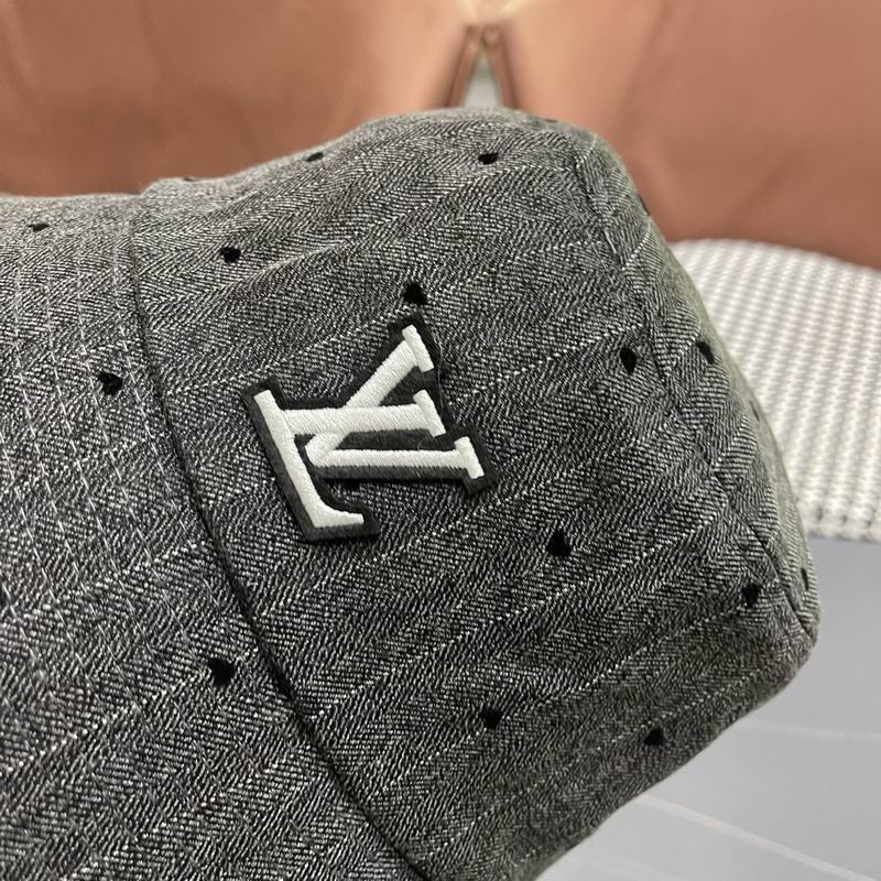LV hat (966)