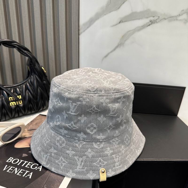 LV hat dx (622)
