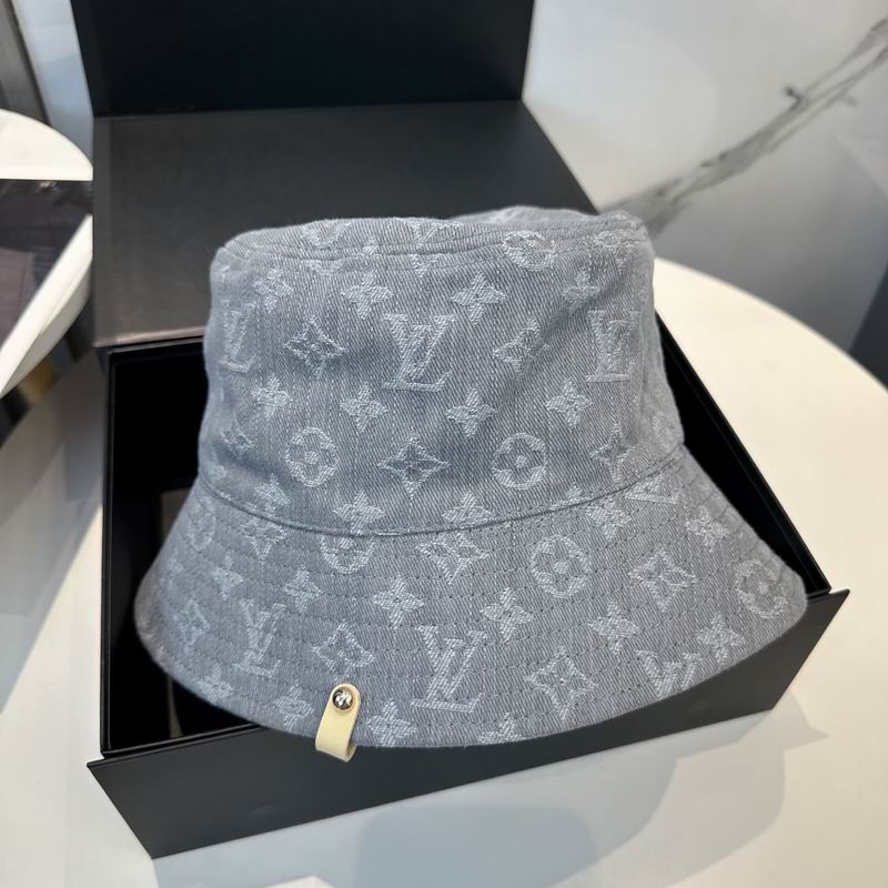 LV hat dx (623)