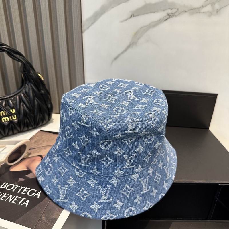 LV hat dx (634)