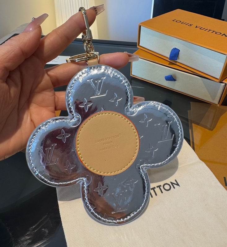 LV keyring m (4)