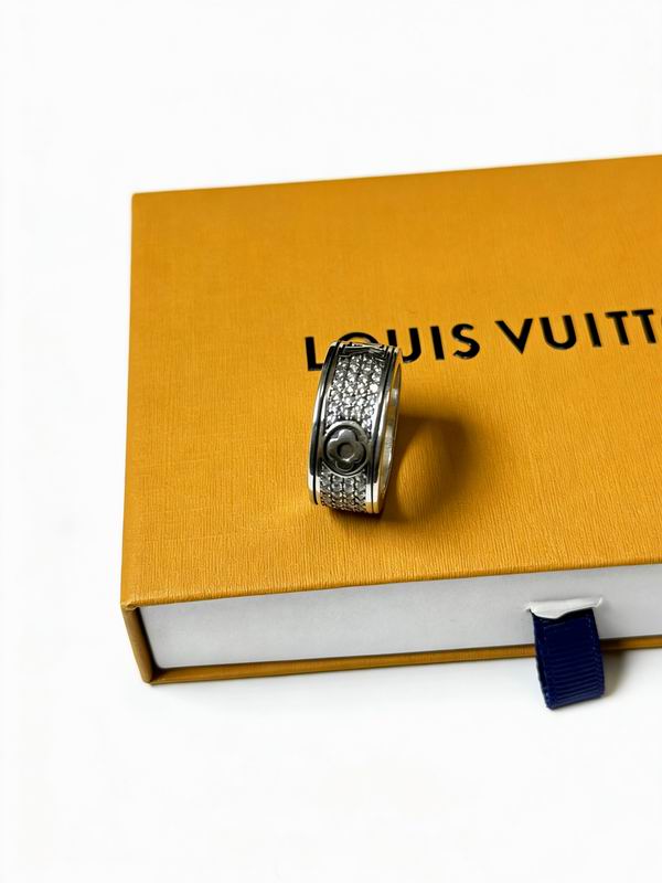 LV ring 01yxx15 (5)