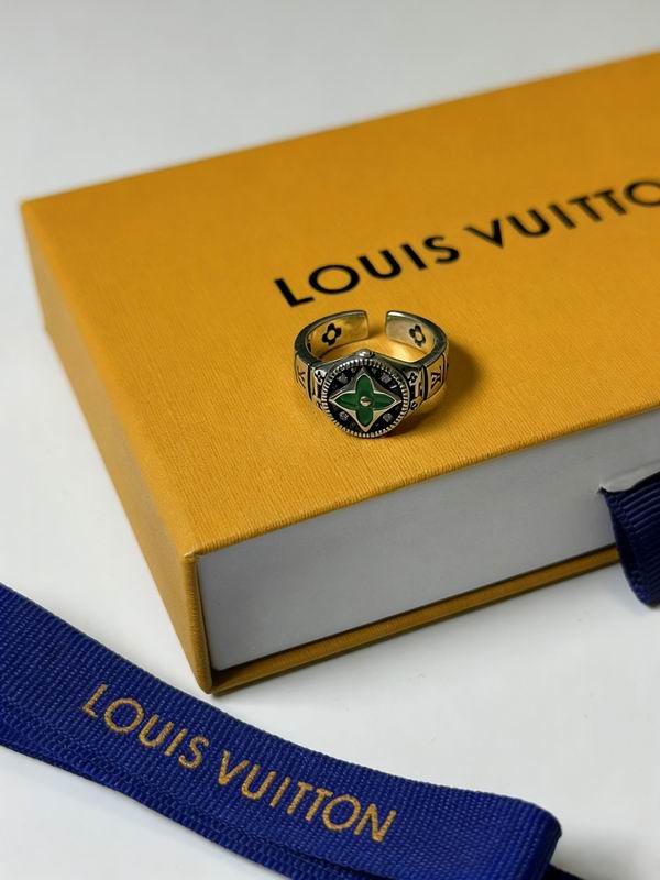 LV ring 01yxx18 (3)