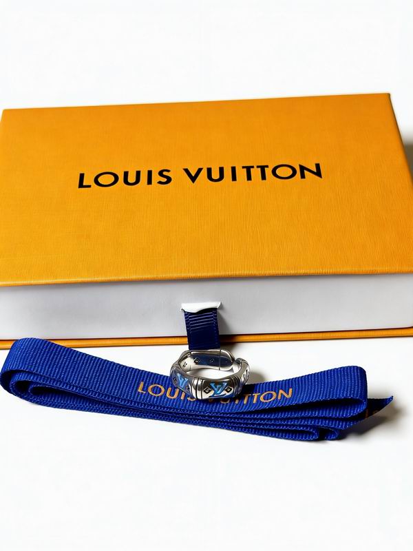 LV ring 01yxx28 (9)