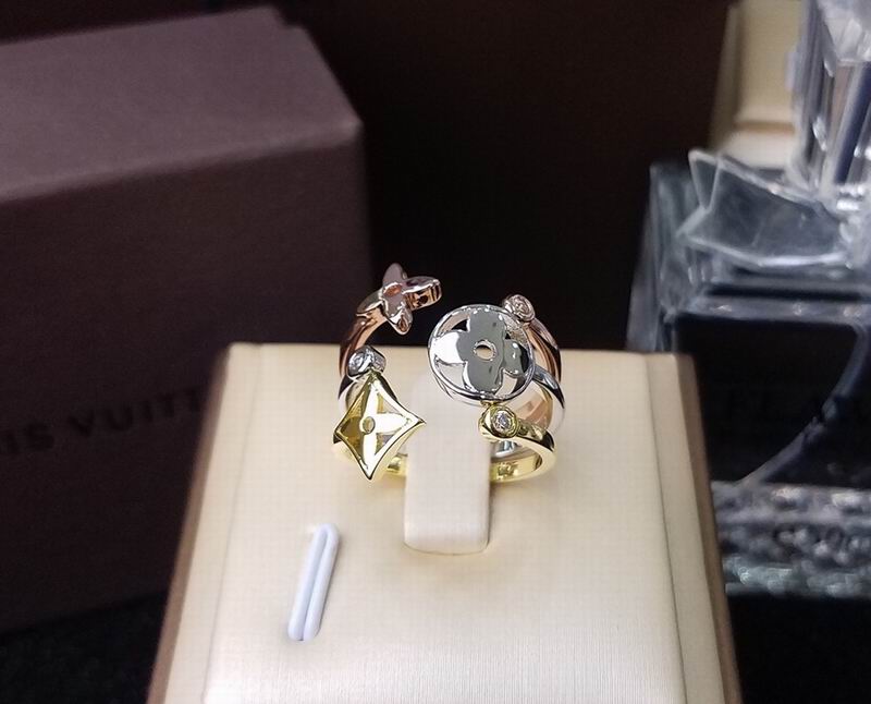 LV ring 01yxx30 (1)