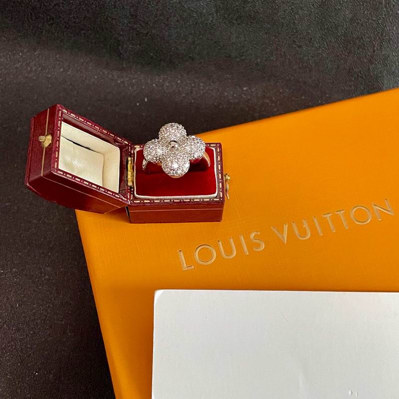 LV ring 11yxx06 (2)