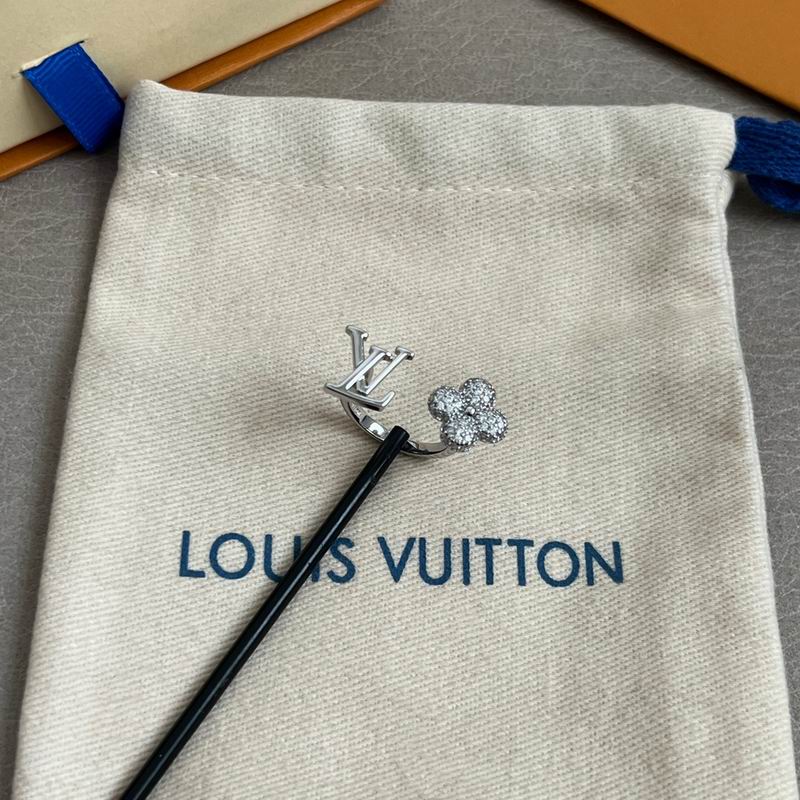 LV ring 11yxx08 (3)