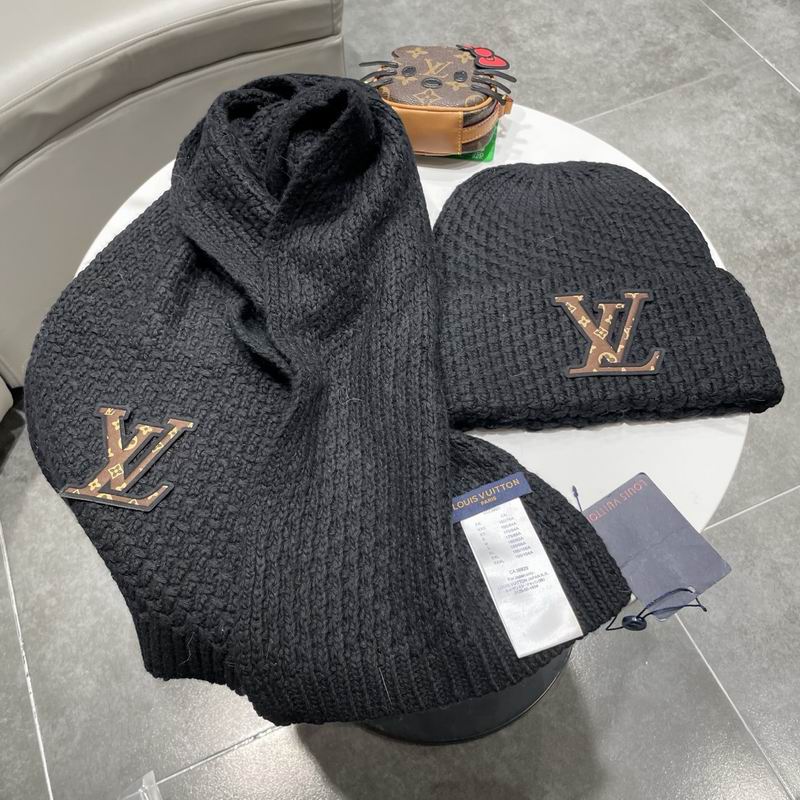 LV scarf hat (143)