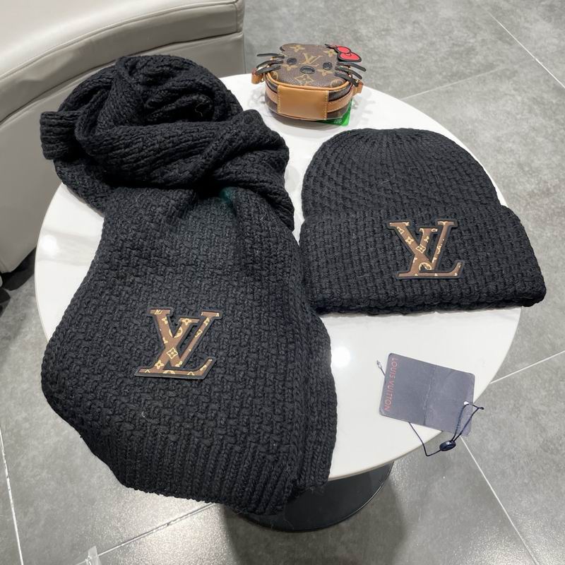 LV scarf hat (144)