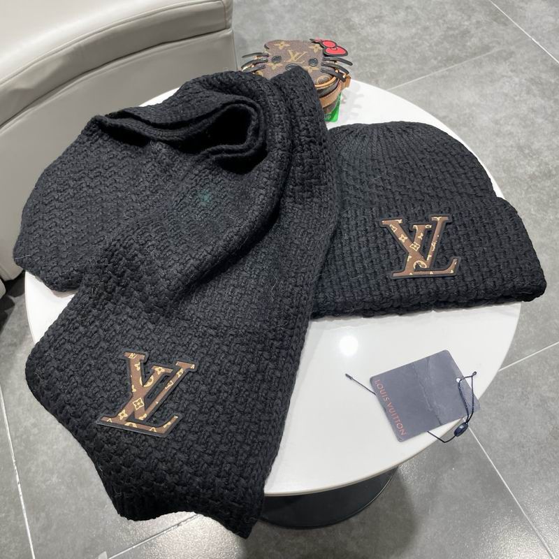 LV scarf hat (147)