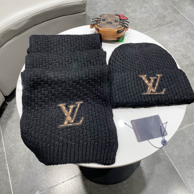 LV scarf hat (148)