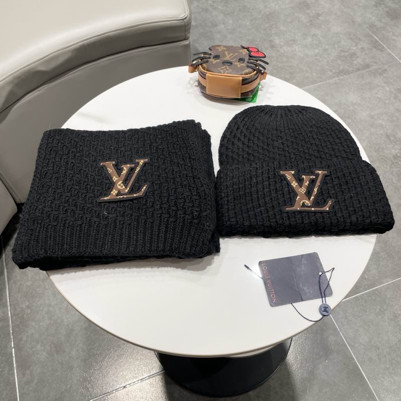LV scarf hat (149)