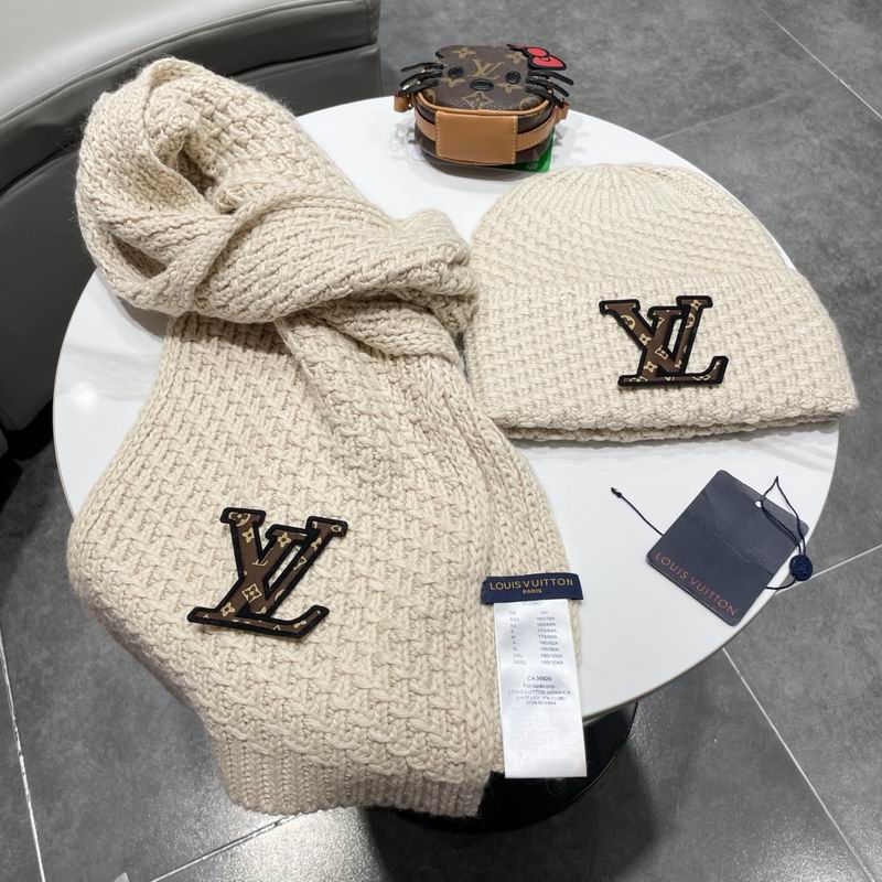 LV scarf hat (152)