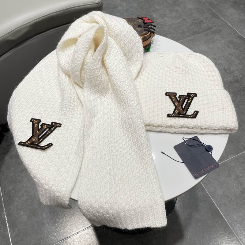 LV scarf hat (161)