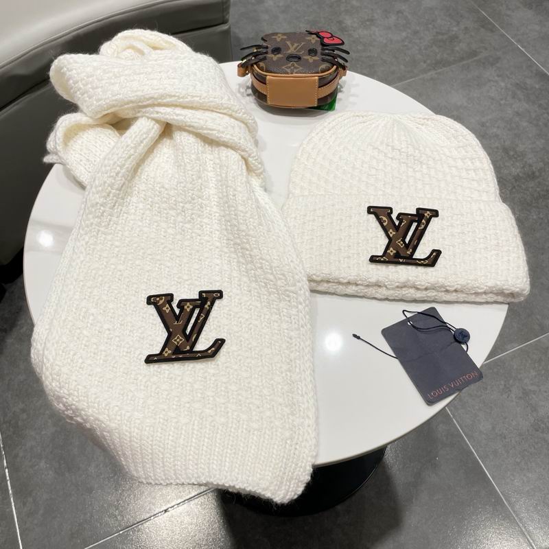 LV scarf hat (162)