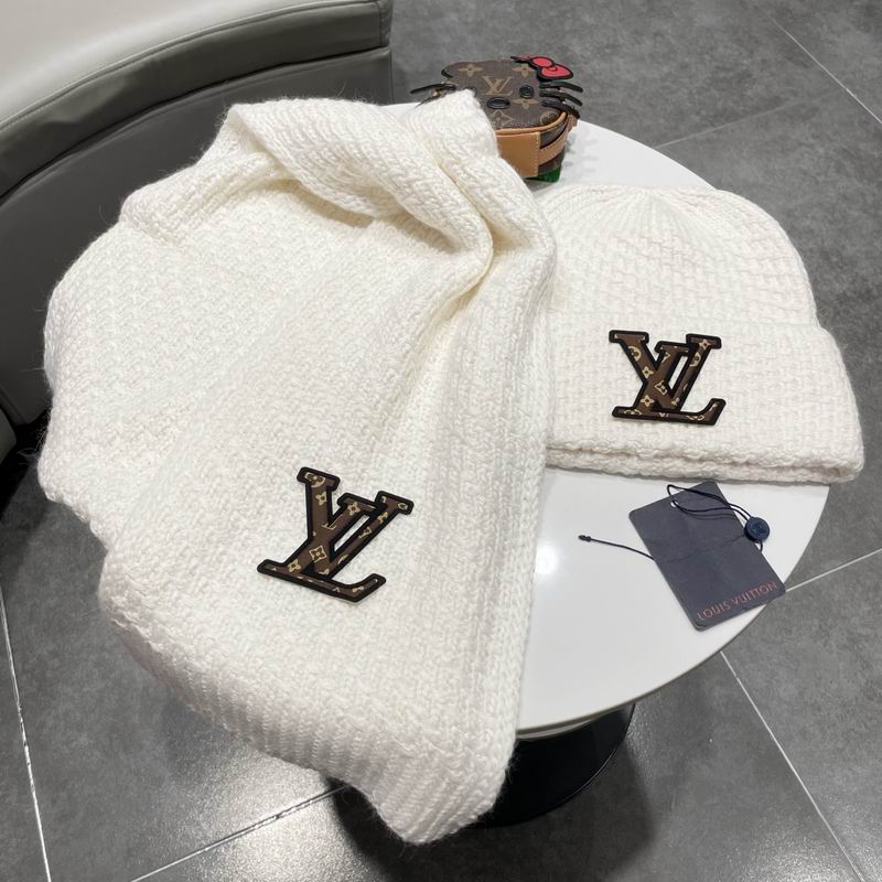 LV scarf hat (165)
