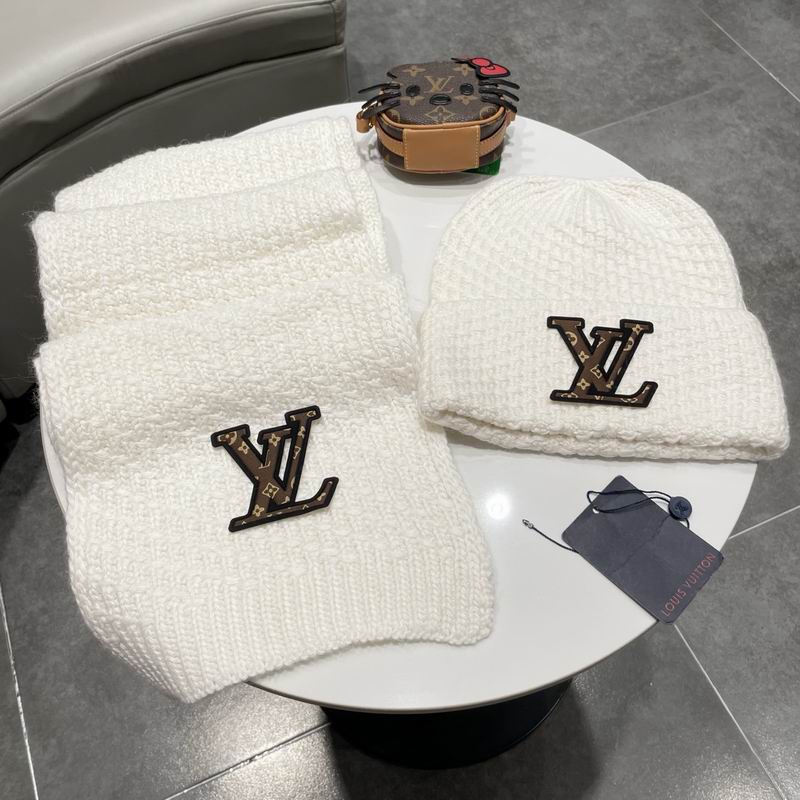 LV scarf hat (166)