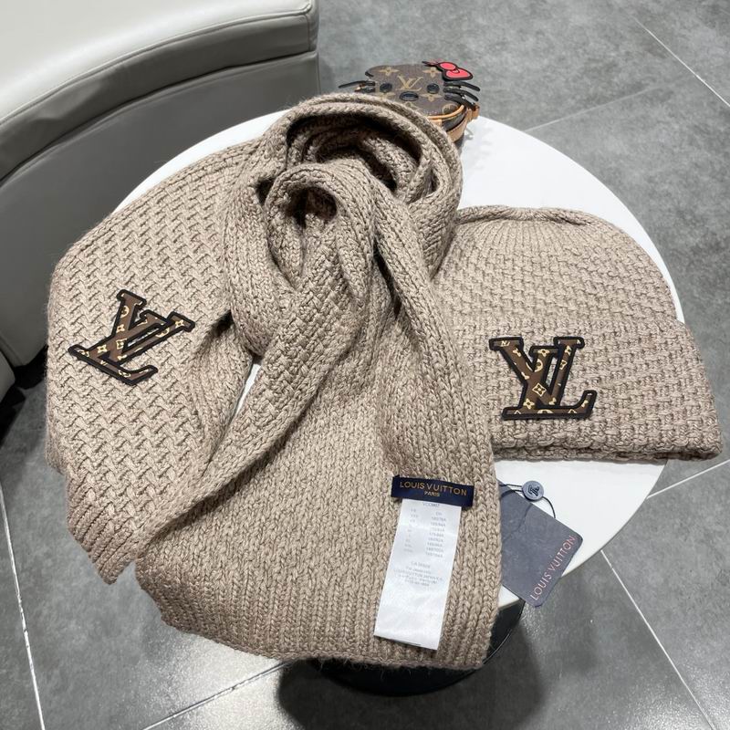 LV scarf hat (170)