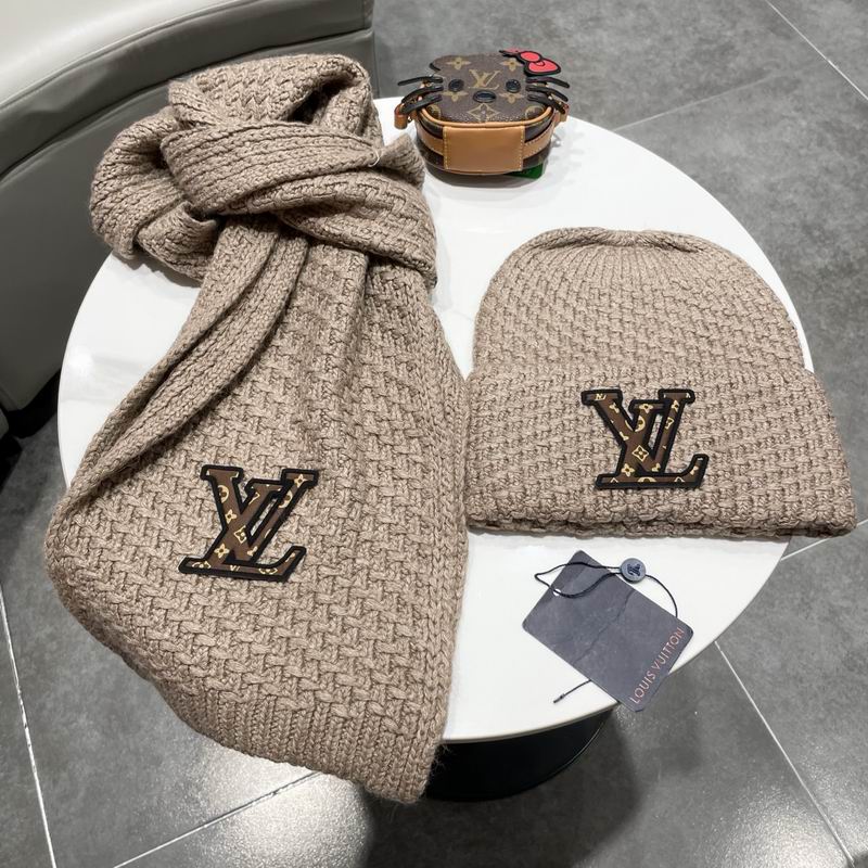 LV scarf hat (171)