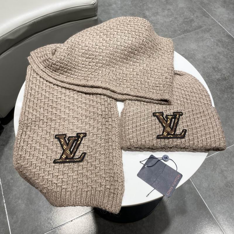 LV scarf hat (172)