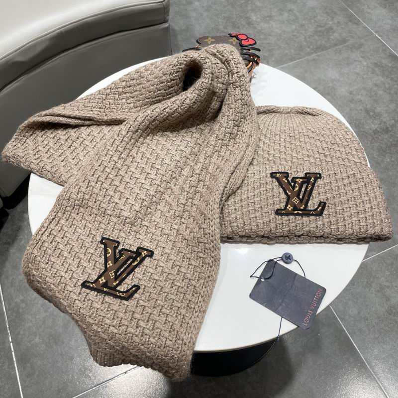LV scarf hat (175)