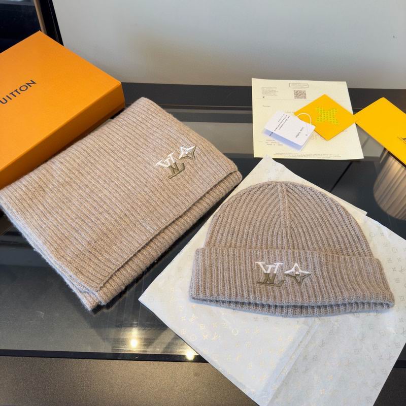 LV scarf hat (217)