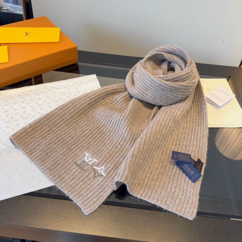 LV scarf hat (220)