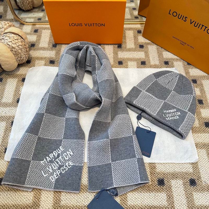LV scarf hat (240)